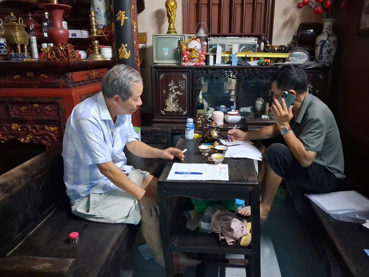 CÁC THÔN, TỔ DÂN PHỐ TRÊN ĐỊA BÀN XÃ THANH OAI BẮT ĐẦU LẤY Ý KIẾN NHÂN DÂN VỀ ĐỀ ÁN SẮP XẾP THÔN, TỔ DÂN PHỐ- Ảnh 9.