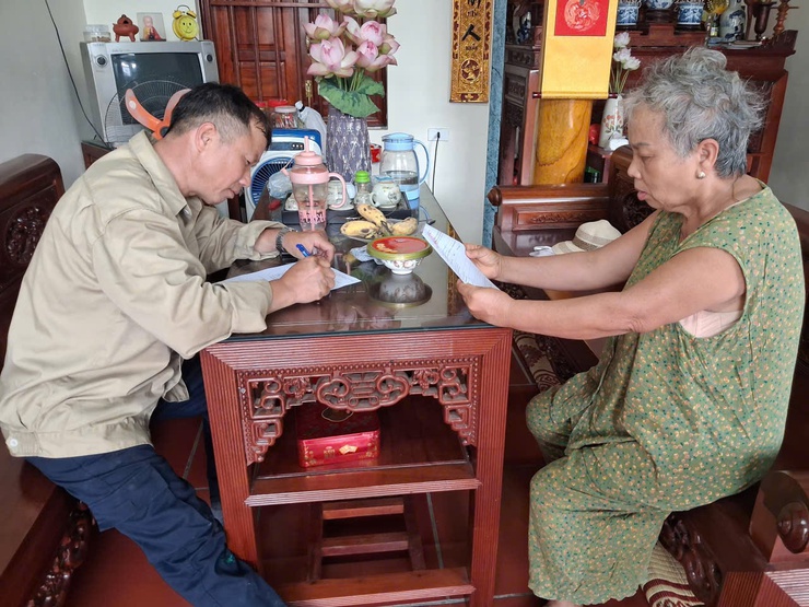 CÁC THÔN, TỔ DÂN PHỐ TRÊN ĐỊA BÀN XÃ THANH OAI BẮT ĐẦU LẤY Ý KIẾN NHÂN DÂN VỀ ĐỀ ÁN SẮP XẾP THÔN, TỔ DÂN PHỐ- Ảnh 11.