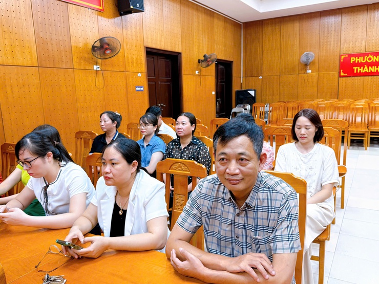 UBND phường Thanh Liệt công bố và trao quyết định về công tác cán bộ- Ảnh 3.