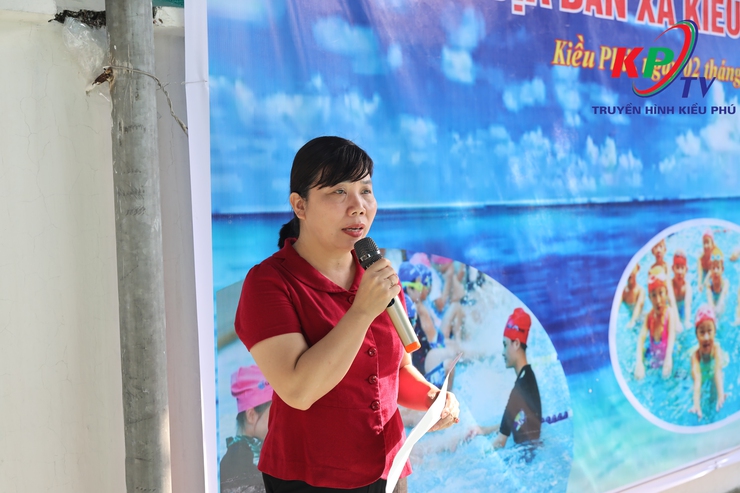 Xã Kiều Phú khai mạc lớp phổ cập bơi phòng, chống đuối nước, tai nạn thương tích cho trẻ em hè năm 2026- Ảnh 2.