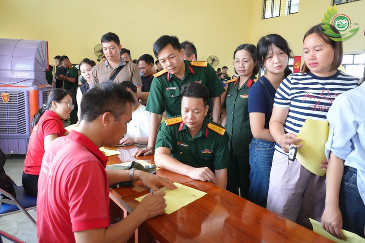 Phú Cát vượt chỉ tiêu trong Ngày hội hiến máu tình nguyện đợt 1 năm 2026- Ảnh 2.