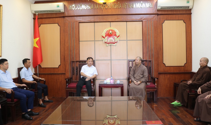 Lãnh đạo xã Quốc Oai làm việc với ban tổ chức hạ trường an cư kiết hạ Chùa Thầy năm 2026- Ảnh 1.