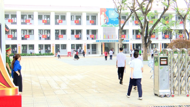 KỲ THI TUYỂN SINH VÀO LỚP 10 THPT NĂM HỌC 2026 – 2027 TRÊN ĐỊA BÀN XÃ THƯ LÂM DIỄN RA AN TOÀN, NGHIÊM TÚC, ĐÚNG QUY CHẾ- Ảnh 9.