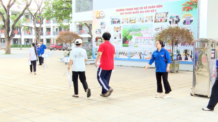 KỲ THI TUYỂN SINH VÀO LỚP 10 THPT NĂM HỌC 2026 – 2027 TRÊN ĐỊA BÀN XÃ THƯ LÂM DIỄN RA AN TOÀN, NGHIÊM TÚC, ĐÚNG QUY CHẾ- Ảnh 10.