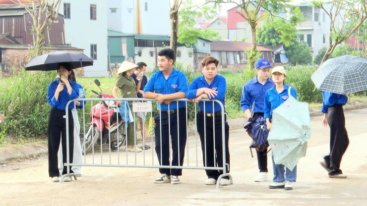 KỲ THI TUYỂN SINH VÀO LỚP 10 THPT NĂM HỌC 2026 – 2027 TRÊN ĐỊA BÀN XÃ THƯ LÂM DIỄN RA AN TOÀN, NGHIÊM TÚC, ĐÚNG QUY CHẾ- Ảnh 23.