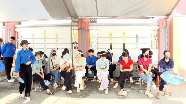KỲ THI TUYỂN SINH VÀO LỚP 10 THPT NĂM HỌC 2026 – 2027 TRÊN ĐỊA BÀN XÃ THƯ LÂM DIỄN RA AN TOÀN, NGHIÊM TÚC, ĐÚNG QUY CHẾ- Ảnh 27.