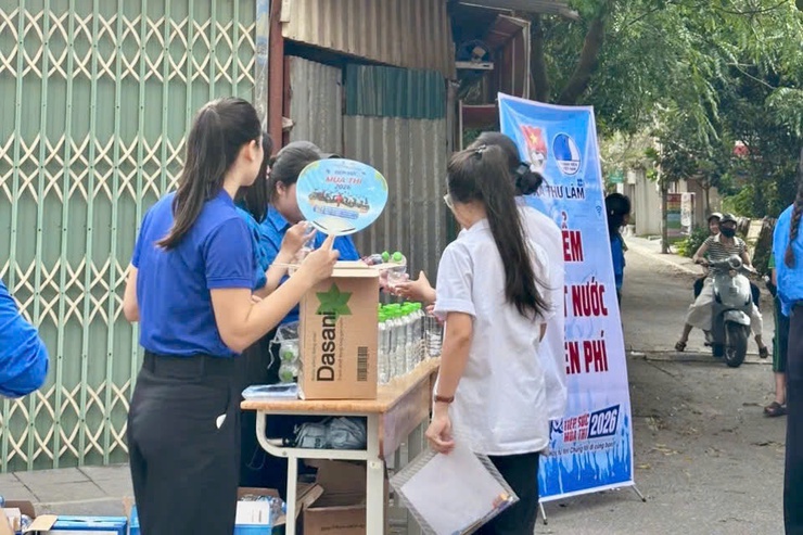KỲ THI TUYỂN SINH VÀO LỚP 10 THPT NĂM HỌC 2026 – 2027 TRÊN ĐỊA BÀN XÃ THƯ LÂM DIỄN RA AN TOÀN, NGHIÊM TÚC, ĐÚNG QUY CHẾ- Ảnh 34.