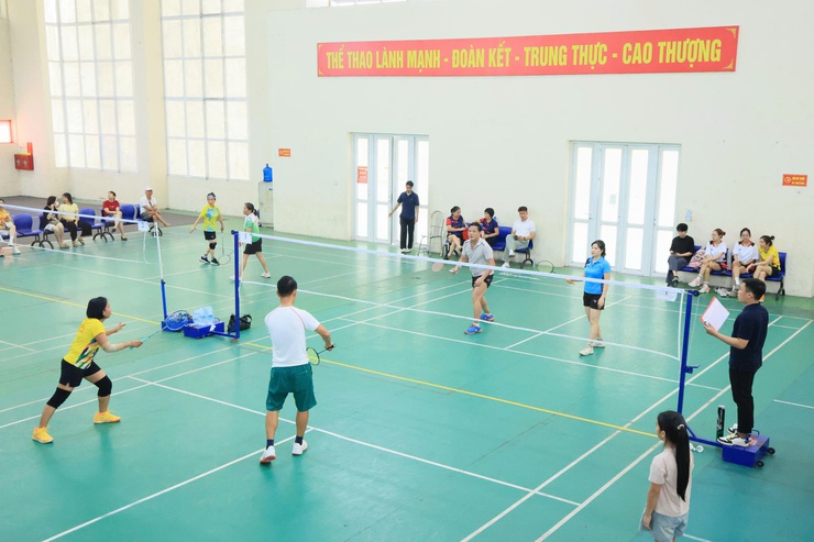 XÃ THƯ LÂM TỔ CHỨC THÀNH CÔNG GIẢI CẦU LÔNG CÁC CÂU LẠC BỘ NĂM 2026- Ảnh 9.