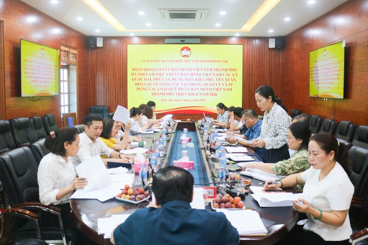Đoàn khảo sát UB MTTQ Việt Nam Thành phố Hà Nội làm việc với UB MTTQ các xã về công tác vận động, quản lý và sử dụng các loại quỹ do UB MTTQ Thành phố triển khai năm 2026- Ảnh 2.