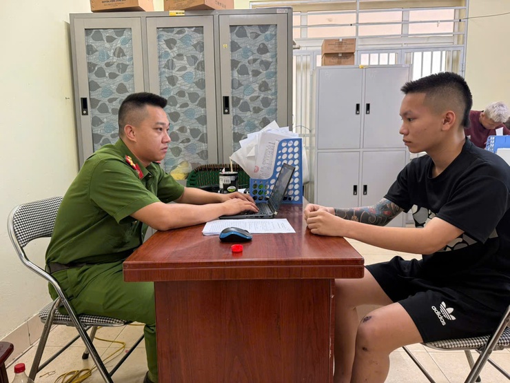Công an xã Nam Phù phát hiện nhóm thanh niên tổ chức sử dụng chất cấm- Ảnh 2.