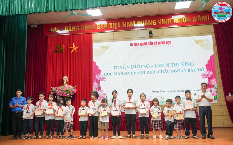 XÃ HƯNG ĐẠO TỔ CHỨC LỄ TUYÊN DƯƠNG, KHEN THƯỞNG HỌC SINH ĐẠT THÀNH TÍCH XUẤT SẮC NĂM HỌC 2025 - 2026; HƯỞNG ỨNG THÁNG HÀNH ĐỘNG VÌ TRẺ EM VÀ HOẠT ĐỘNG HÈ NĂM 2026- Ảnh 17.
