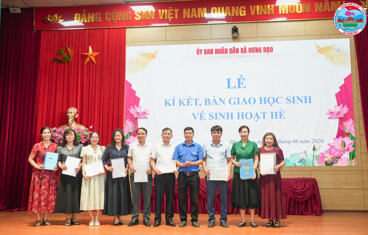XÃ HƯNG ĐẠO TỔ CHỨC LỄ TUYÊN DƯƠNG, KHEN THƯỞNG HỌC SINH ĐẠT THÀNH TÍCH XUẤT SẮC NĂM HỌC 2025 - 2026; HƯỞNG ỨNG THÁNG HÀNH ĐỘNG VÌ TRẺ EM VÀ HOẠT ĐỘNG HÈ NĂM 2026- Ảnh 22.