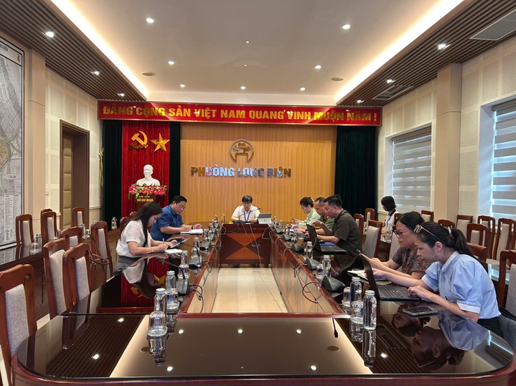 Phường Long Biên dự Hội nghị trực tuyến toàn quốc về công tác tổ chức Kỳ thi tốt nghiệp THPT năm 2026- Ảnh 1.