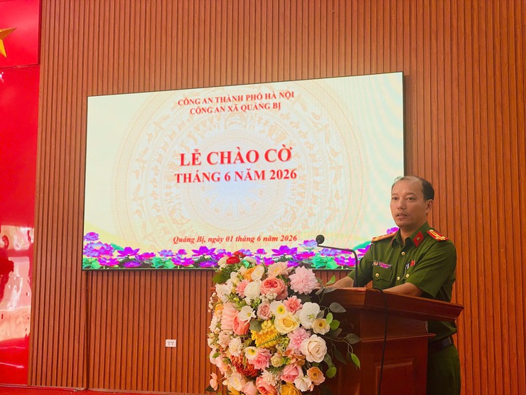 Công an xã Quảng Bị tổ chức Lễ chào cờ Tổ quốc tháng 6 năm 2026 và tập huấn điều lệnh, quân sự, võ thuật CAND- Ảnh 1.