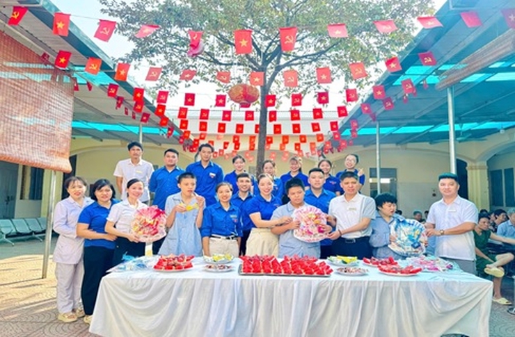 Lan tỏa yêu thương – Đồng hành cùng các cháu thiếu nhi tại Trung tâm Chăm sóc và Phục hồi chức năng người tâm thần số 1 Hà Nội - Ảnh 1.