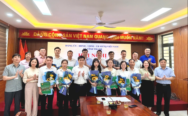 XÃ VĨNH THANH TRAO QUYẾT ĐỊNH NGHỈ CHẾ ĐỘ ĐỐI VỚI NGƯỜI HOẠT ĐỘNG KHÔNG CHUYÊN TRÁCH CẤP XÃ THEO NGHỊ ĐỊNH SỐ 154/2025/NĐ-CP- Ảnh 3.
