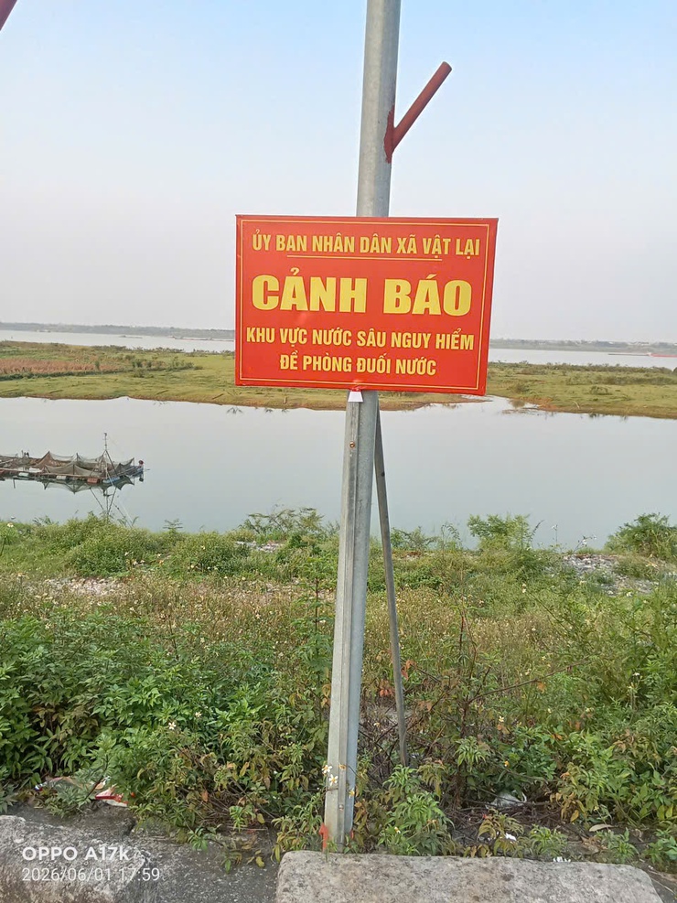 UBND XÃ VẬT LẠI TRIỂN KHAI LẮP ĐẶT BIỂN CẢNH BÁO PHÒNG, CHỐNG ĐUỐI NƯỚC TẠI CÁC AO, HỒ TRÊN ĐỊA BÀN XÃ- Ảnh 2.