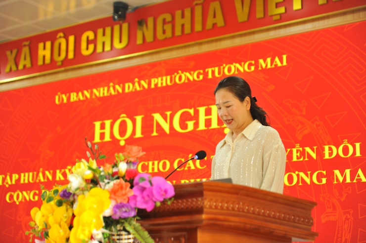 Phường Tương Mai tổ chức Hội nghị tập huấn kỹ năng số cho các Tổ chuyển đổi số cộng đồng trên địa bàn phường
- Ảnh 1.