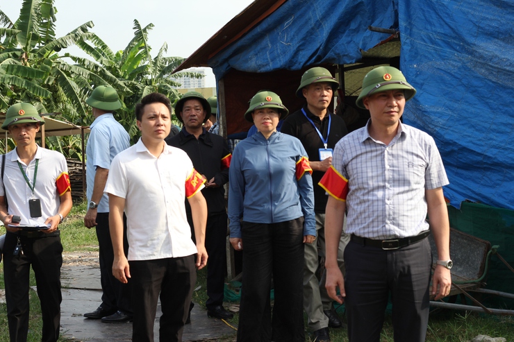 Phường Tây Mỗ tổ chức cưỡng chế thực hiện Quyết định thu hồi đất đối với 01 hộ gia đình tại Dự án đầu tư Khu nhà ở Tây Mỗ- Ảnh 2.