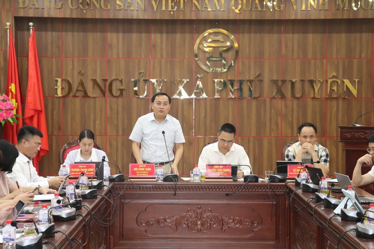 Hội nghị giao ban với cơ sở tháng 5 năm 2026; triển khai ký kết quy chế phối hợp công tác giữa Thường trực HĐND - UBND - Ủy ban MTTQ Việt Nam xã giai đoạn 2026 - 2031.- Ảnh 6.