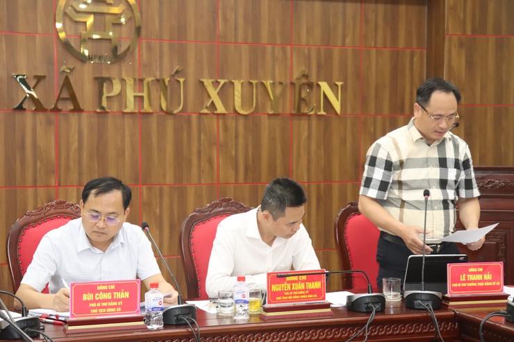 Hội nghị giao ban với cơ sở tháng 5 năm 2026; triển khai ký kết quy chế phối hợp công tác giữa Thường trực HĐND - UBND - Ủy ban MTTQ Việt Nam xã giai đoạn 2026 - 2031.- Ảnh 8.