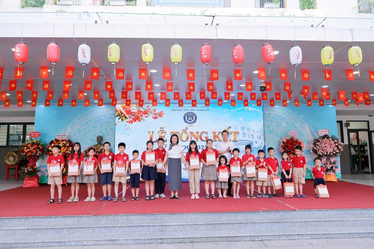 LỄ TỔNG KẾT NĂM HỌC 2025 - 2026 VÀ BÀN GIAO HỌC SINH VỀ SINH HOẠT HÈ- Ảnh 3.