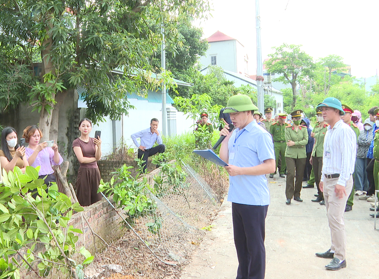 Vĩnh Thanh kiên quyết xử lý vi phạm lấn chiếm đất công tại thôn Phương Trạch- Ảnh 3.