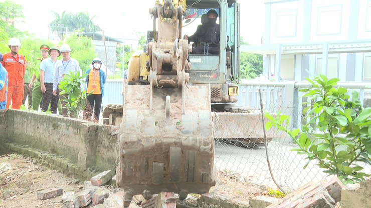 Vĩnh Thanh kiên quyết xử lý vi phạm lấn chiếm đất công tại thôn Phương Trạch- Ảnh 5.