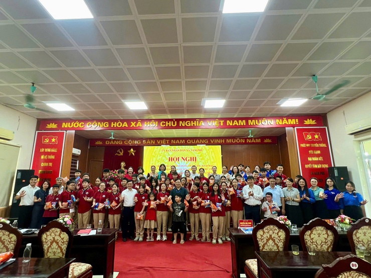 Thiếu nhi Nam Phù bước vào mùa hè vui tươi, an toàn, bổ ích- Ảnh 1.