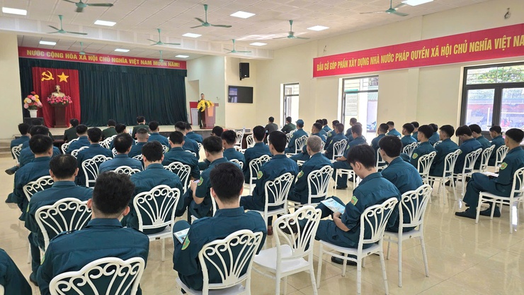 Ban CHQS xã Phú Nghĩa tham gia huấn luyện Đại đội dân quân pháo phòng không năm 2026- Ảnh 4.