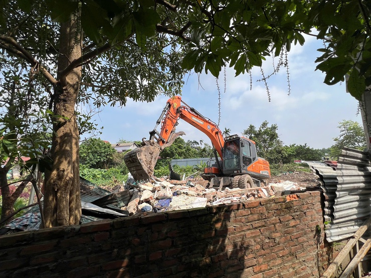 Phường Tây Mỗ tổ chức cưỡng chế thực hiện Quyết định thu hồi đất đối với 01 hộ gia đình tại Dự án đầu tư Khu nhà ở Tây Mỗ- Ảnh 9.