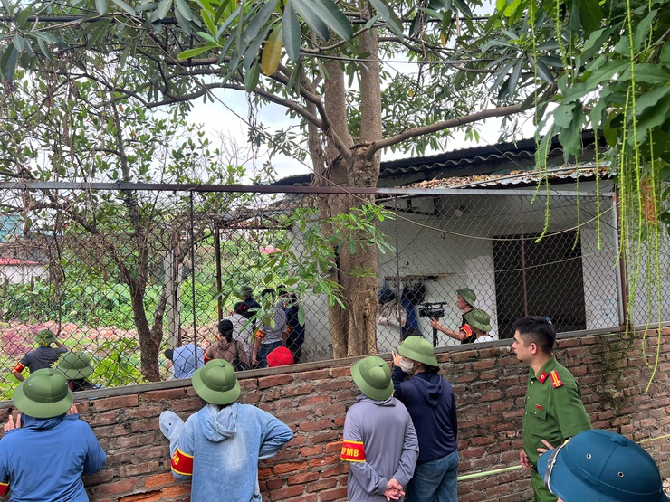 Phường Tây Mỗ tổ chức cưỡng chế thực hiện Quyết định thu hồi đất đối với 01 hộ gia đình tại Dự án đầu tư Khu nhà ở Tây Mỗ- Ảnh 8.