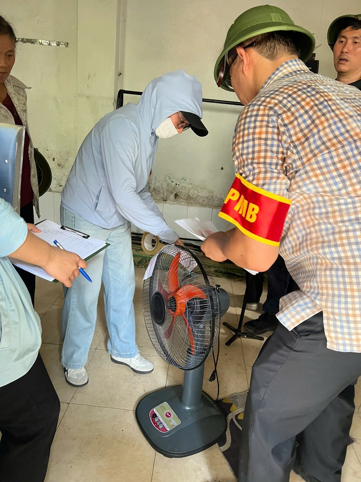 Phường Tây Mỗ tổ chức cưỡng chế thực hiện Quyết định thu hồi đất đối với 01 hộ gia đình tại Dự án đầu tư Khu nhà ở Tây Mỗ- Ảnh 7.