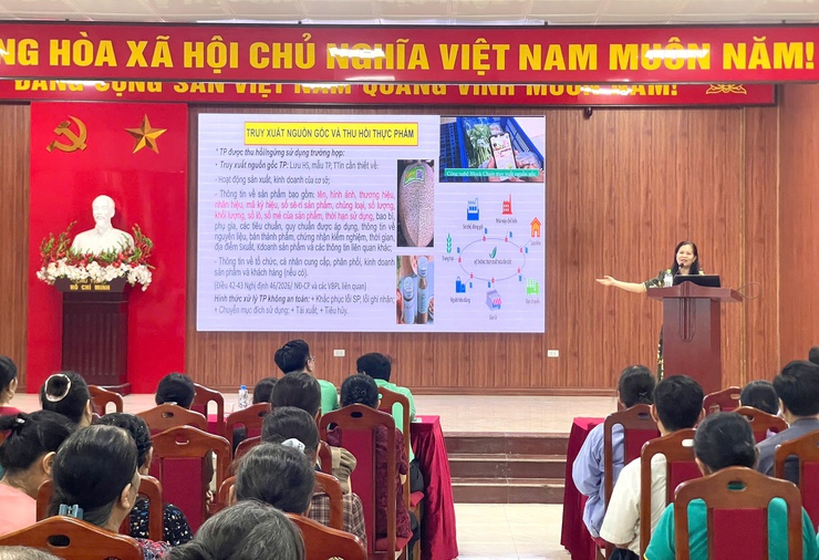 Gần 200 hội viên nông dân xã Vĩnh Thanh tham gia tập huấn an toàn thực phẩm- Ảnh 11.