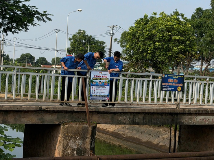 THIÊN LỘC TĂNG CƯỜNG PHÒNG, CHỐNG ĐUỐI NƯỚC CHO TRẺ EM: HOÀN THÀNH CẮM BIỂN CẢNH BÁO TẠI CÁC ĐIỂM NƯỚC SÂU NGUY HIỂM- Ảnh 3.