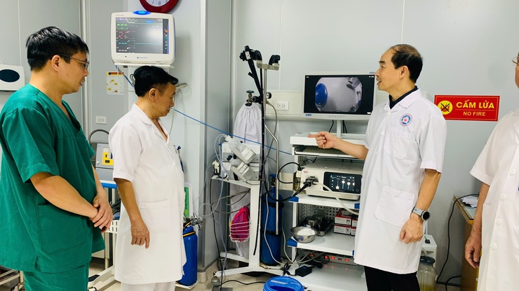 Tiếp tục tăng cường quản lý chất lượng, bảo đảm an toàn người bệnh tại các bệnh viện ngoài công lập- Ảnh 2.