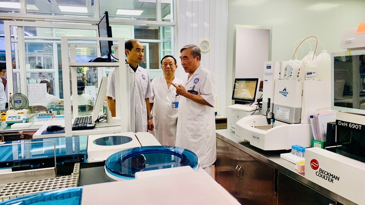 Tiếp tục tăng cường quản lý chất lượng, bảo đảm an toàn người bệnh tại các bệnh viện ngoài công lập- Ảnh 4.