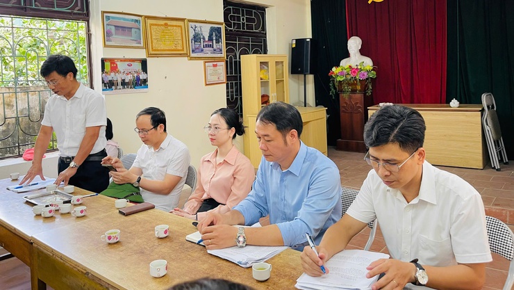 THƯỜNG TRỰC HĐND XÃ GIÁM SÁT CÔNG TÁC BẢO VỆ MÔI TRƯỜNG, QUẢN LÝ TRẬT TỰ ĐÔ THỊ TẠI KHU VỰC THƯỢNG CỐC, LONG XUYÊN- Ảnh 7.