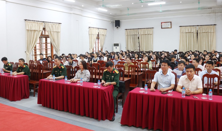 Quốc Oai khai mạc lớp bồi dưỡng kiến thức quốc phòng và an ninh đối tượng 4 năm 2026- Ảnh 1.