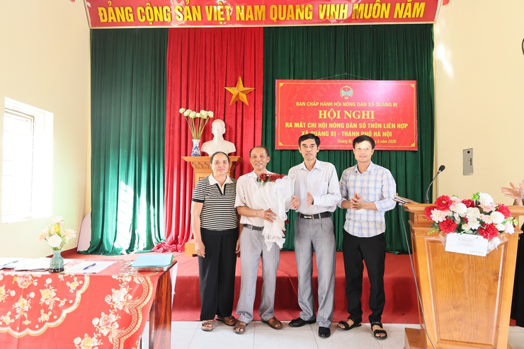 Hội Nông dân xã Quảng Bị ra mắt Chi hội Nông dân số thôn Liên Hợp- Ảnh 6.