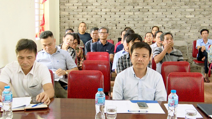 Đồng chí Lại Mạnh Cường - Ủy viên BTV Đảng ủy, Phó Chủ tịch UBND xã Thư Lâm dự hội nghị họp dân triển khai công tác giải phóng mặt bằng Dự án xây dựng tuyến đường từ đường Lâm Tiên đến Nhà văn hóa thôn Lâm Tiên- Ảnh 2.