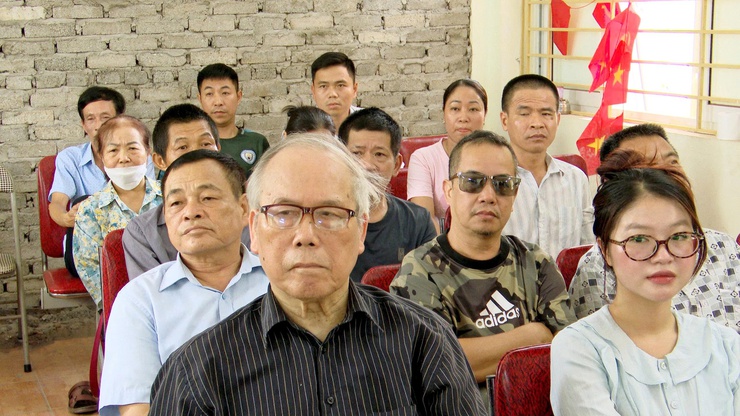 Đồng chí Lại Mạnh Cường - Ủy viên BTV Đảng ủy, Phó Chủ tịch UBND xã Thư Lâm dự hội nghị họp dân triển khai công tác giải phóng mặt bằng Dự án xây dựng tuyến đường từ đường Lâm Tiên đến Nhà văn hóa thôn Lâm Tiên- Ảnh 9.