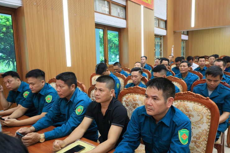 XÃ THƯ LÂM TỔ CHỨC HỘI NGHỊ TẬP HUẤN, BỒI DƯỠNG CÔNG TÁC DIỄN TẬP TÁC CHIẾN TRONG KHU VỰC PHÒNG THỦ NĂM 2026- Ảnh 7.