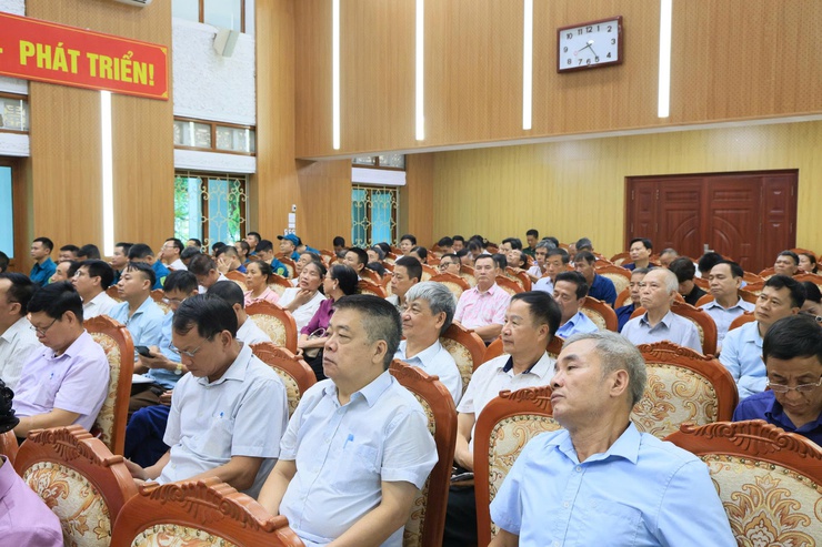 XÃ THƯ LÂM TỔ CHỨC HỘI NGHỊ TẬP HUẤN, BỒI DƯỠNG CÔNG TÁC DIỄN TẬP TÁC CHIẾN TRONG KHU VỰC PHÒNG THỦ NĂM 2026- Ảnh 9.