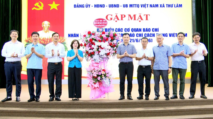 THƯ LÂM GẶP MẶT ĐẠI BIỂU CÁC CƠ QUAN BÁO CHÍ NHÂN KỶ NIỆM 101 NĂM NGÀY BÁO CHÍ CÁCH MẠNG VIỆT NAM- Ảnh 1.