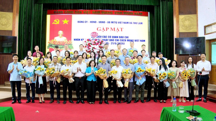 THƯ LÂM GẶP MẶT ĐẠI BIỂU CÁC CƠ QUAN BÁO CHÍ NHÂN KỶ NIỆM 101 NĂM NGÀY BÁO CHÍ CÁCH MẠNG VIỆT NAM- Ảnh 17.