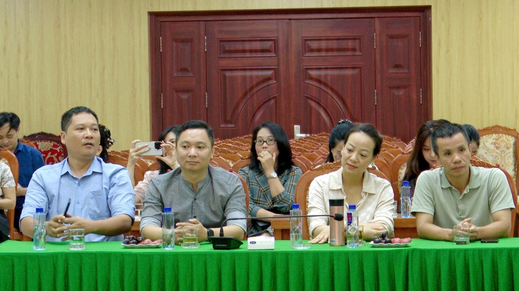 THƯ LÂM GẶP MẶT ĐẠI BIỂU CÁC CƠ QUAN BÁO CHÍ NHÂN KỶ NIỆM 101 NĂM NGÀY BÁO CHÍ CÁCH MẠNG VIỆT NAM- Ảnh 8.