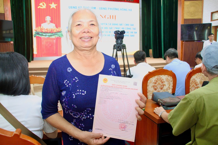 XÃ THƯ LÂM ĐẨY NHANH CẤP GIẤY CHỨNG NHẬN QUYỀN SỬ DỤNG ĐẤT TÁI ĐỊNH CƯ CHO NGƯỜI DÂN PHỤC VỤ CÁC DỰ ÁN TRỌNG ĐIỂM- Ảnh 11.