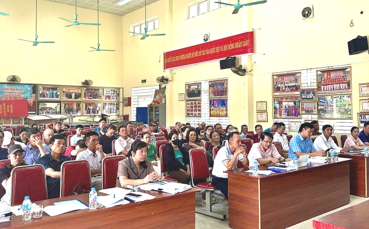 XÃ ĐÔNG ANH VÀ XÃ VĨNH THANH TỔ CHỨC HỘI NGHỊ TRIỂN KHAI CÔNG TÁC GIẢI PHÓNG MẶT BẰNG DỰ ÁN TUYẾN ĐƯỜNG GOM CHÂN ĐÊ TẢ SÔNG HỒNG- Ảnh 2.
