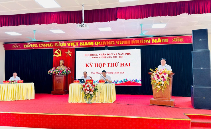 HĐND xã Nam Phù thông qua nhiều Nghị quyết quan trọng trong chặng đường mới- Ảnh 6.
